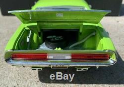 1/18 Scale, Highway 61/acme/ycid Limited Edition, 1970 Challenger R/t, 1-96