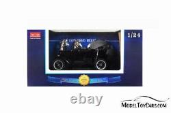 1925 FORD MODEL T TOURING With LAUREL & HARDY FIGURES 1/24 scale DIECAST CAR