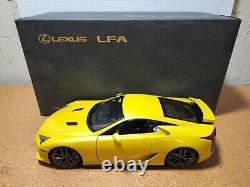 2011-2013 Lexus LFA Pearl Yellow 118 Scale Replica AUTOart Signature MIB