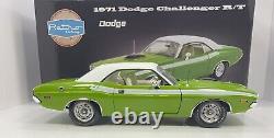 ACME/RETRO 1/18 Scale 1971 Dodge Challenger R/TLimited Edition