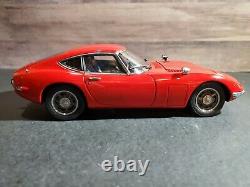 Autoart Toyota 2000 GT 118 Scale Diecast Model Car 78751 Red Limited Edition