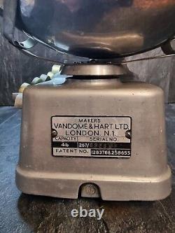 Beautiful 20th Century Weighing Scales By Vandome & Hart Ltd c. 1950