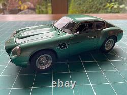 CMC M132 ASTON MARTIN DB4 GT ZAGATO 1961 EXIB 118 scale Limited Edition