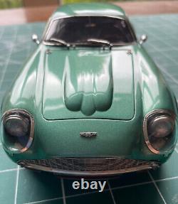 CMC M132 ASTON MARTIN DB4 GT ZAGATO 1961 EXIB 118 scale Limited Edition