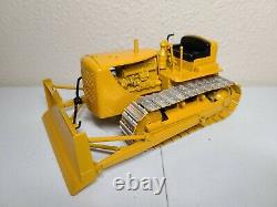 Caterpillar Cat D7 Dozer with Metal Tracks Reuhl 124 Scale Model