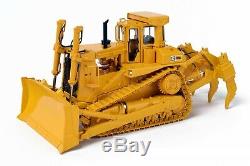 Caterpillar Cat D9L Dozer with Multi-Shank Ripper by CCM 148 Scale Model New