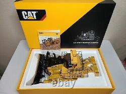 Caterpillar D10T2 Dozer with Ripper Licensing Sample CCM 124 Scale Model New