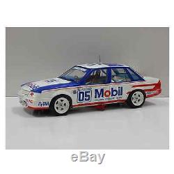 Classic Carlectables 1/18 Scale Holden VK Commodore #05 1985 Bathurst
