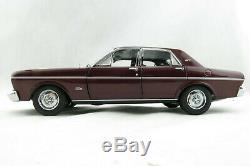 Classic Carlectables 18679 Ford XT GT Falcon Vintage Burgundy Scale 118