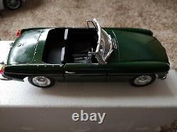 Corgi MGB Roadster, limited edition. 1/18 scale number 03200 of 15000