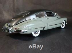 Danbury Mint 1948 Buick Roadmaster Coupe 124 Scale Diecast Car Limited Edition