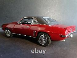 Danbury Mint 1969 Chevy Camaro SS Coupe Limited Edition 124 Scale Diecast Car
