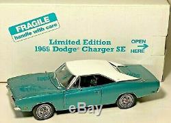 Danbury Mint 1969 Dodge Charger SE Limited Edition Serial # 821 124 scale