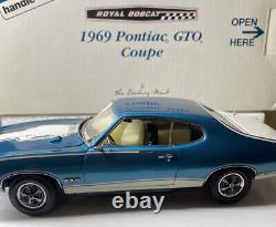 Danbury Mint 1969 Pontiac GTO Coupe ROYAL BOBCAT 1/24 Scale Limited Edition