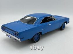 GMP 118 Scale Diecast Model 1970 Plymouth Road Runner (Corporate Blue)