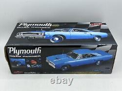 GMP 118 Scale Diecast Model 1970 Plymouth Road Runner (Corporate Blue)