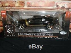 Highway 61 1970 Ford Mustang Boss 302 118 Scale Diecast Model Car Black/Gold