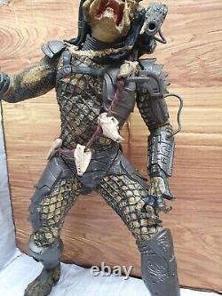 Hot Toys Sideshow Predator 1/4 Scale Limited Edition 12 INCH ACTION Figure