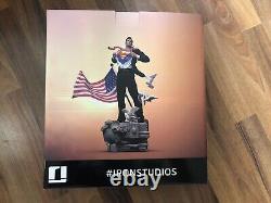 Iron Studios DC Comics Clark Kent Deluxe BDS Art Scale Statue 1/10