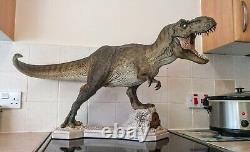 Iron Studios. Jurassic Park T-Rex. 1/10 Art Scale Statue. Limited Edition