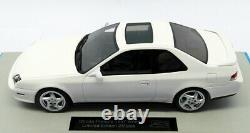 LS Collectibles 1/18 Scale Model Car LS038E 1997 Honda Prelude White