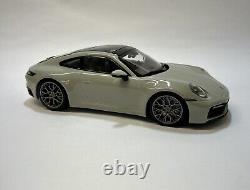 MINICHAMPS 118 Scale Porsche 911 Carrera 4S Kreide Grey Boxed Limited Edition