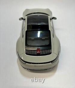 MINICHAMPS 118 Scale Porsche 911 Carrera 4S Kreide Grey Boxed Limited Edition