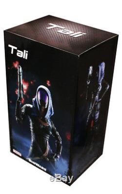 Mass Effect 3 Tali 19 1/4 Scale Limited Edition Statue