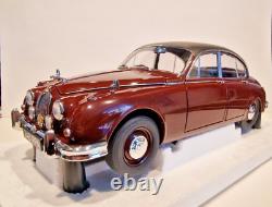 Model Icons 1/18 scale Jaguar MK2 Inspector Morse Burgundy. 701001