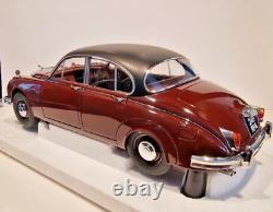 Model Icons 1/18 scale Jaguar MK2 Inspector Morse Burgundy. 701001