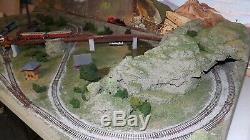 N SCALE TRAIN SET LAYOUT NICE SAFE SHIPPING. Track tested