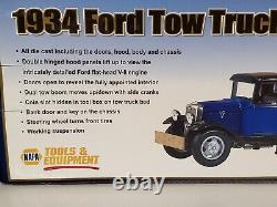 NAPA 1934 Ford V8 Tow Truck Wrecker 124 Scale Diecast Car Crown Premiums Towing