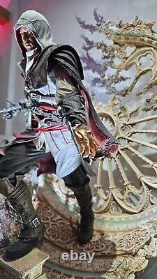 PureArts Assassin´s Creed 1/4 scale Animus Ezio statue