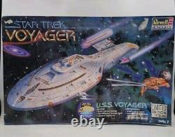 REVELL 1997 Star Trek Voyager U. S. S Voyager Limited Edition Scale Model Kit 3612