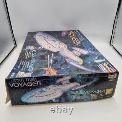 REVELL 1997 Star Trek Voyager U. S. S Voyager Limited Edition Scale Model Kit 3612