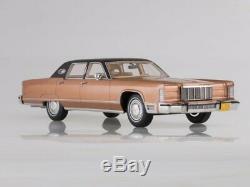 Scale model car 118 Lincoln Continental Sedan, metallic-light brown, 1975