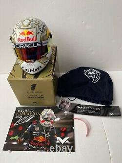 Schuberth Max Verstappen 1/2 Scale Helmet Season 2022 1 Limited Edition