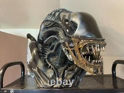 Sideshow Alien Warrior Bust 11 Scale Lifesize Limited Edition Number 157 of 400