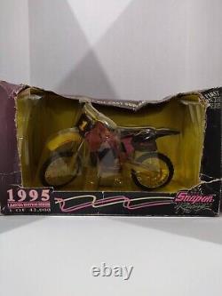 Snap On 1/9 Scale Die Cast Motocross Bike 1995 Limited Edition Honda CR250