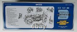 Uh Doe Triple D New Performance Tractor 1/16 Scale Limited Edition 1000pcs