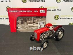 Universal Hobbies 6655 116 Scale Massey Ferguson 35 (1957) Limited Edition